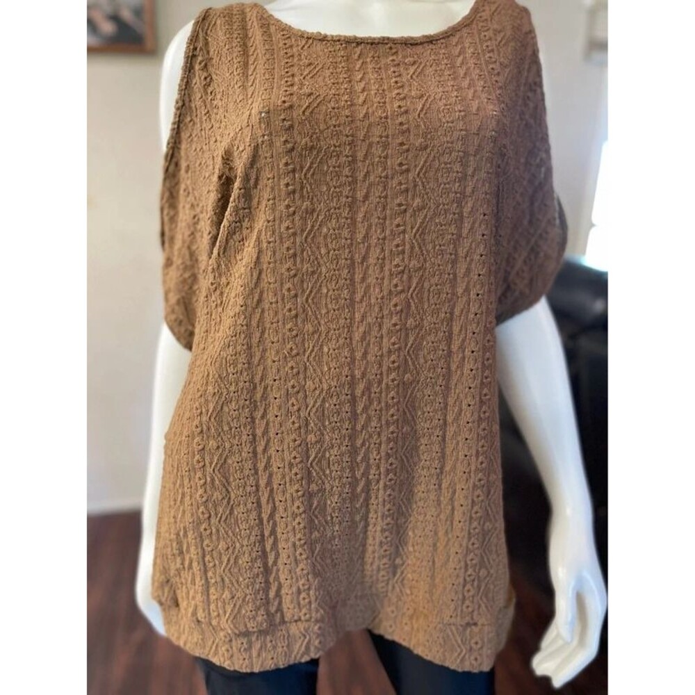 NWOT Size 1XL Brown Stretchy Cold Shoulder Blouse